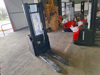 Pedestrian pallet stacker Hangcha CDD16-AC2