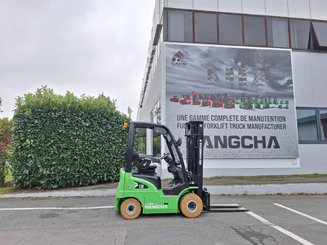 Four wheel front forklift Hangcha XC18i
