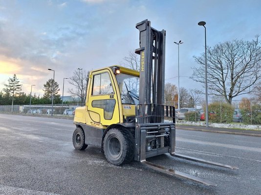 Four wheel front forklift Hyster H4.0FT - 1