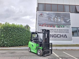 Four wheel front forklift Hangcha AE25-I - 1