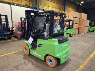 Four wheel front forklift Hangcha AE25-I - 1