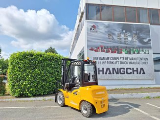 Four wheel front forklift Hangcha XE30i (CPD30-XEY2-SI) - 3