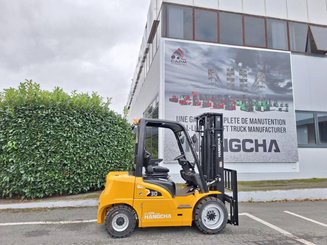 Four wheel front forklift Hangcha XE30i (CPD30-XEY2-SI)