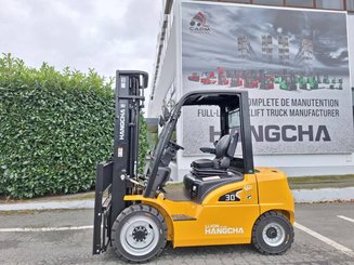 Four wheel front forklift Hangcha XE30i (CPD30-XEY2-SI)