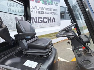 Four wheel front forklift Hangcha XE30i (CPD30-XEY2-SI)