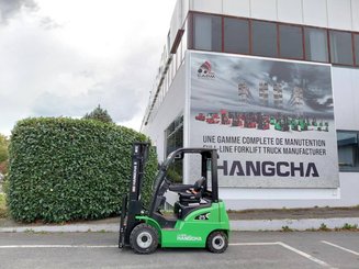 Four wheel front forklift Hangcha XC25i
