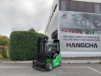 Four wheel front forklift Hangcha XC25i