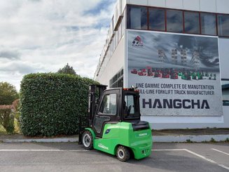 Four wheel front forklift Hangcha AE30-I
