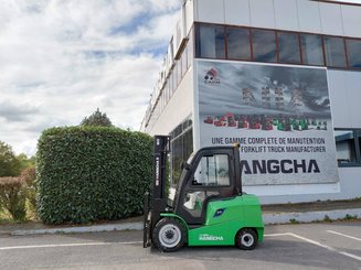 Four wheel front forklift Hangcha AE30-I