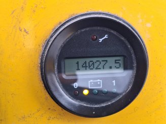 Tow tractor Charlatte TE206