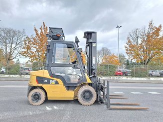 Four wheel front forklift Caterpillar GP25NT