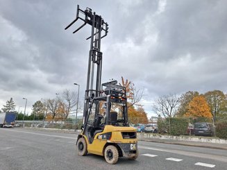 Four wheel front forklift Caterpillar GP25NT