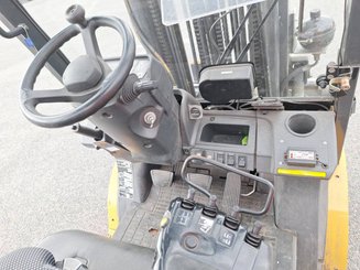 Four wheel front forklift Caterpillar GP25NT