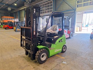 Four wheel front forklift Hangcha XC25i
