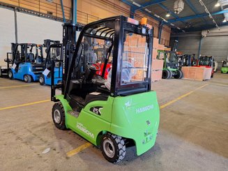 Four wheel front forklift Hangcha XC25i - 1