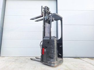 Stand-on pallet stacker Caterpillar NSR16N - 8