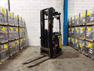Stand-on pallet stacker Caterpillar NSR20N