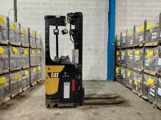 Stand-on pallet stacker Caterpillar NSR20N