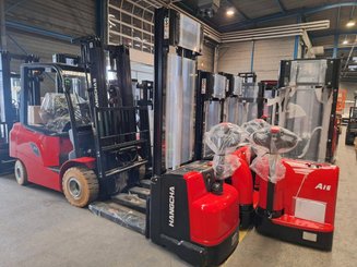 Pedestrian pallet stacker Hangcha CDD16-AEC2