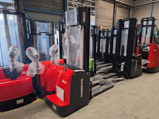 Pedestrian pallet stacker Hangcha CDD16-AC2