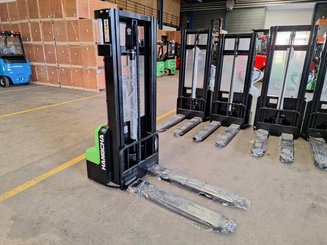 Pedestrian pallet stacker Hangcha CDD12-A2MC2-ISZ