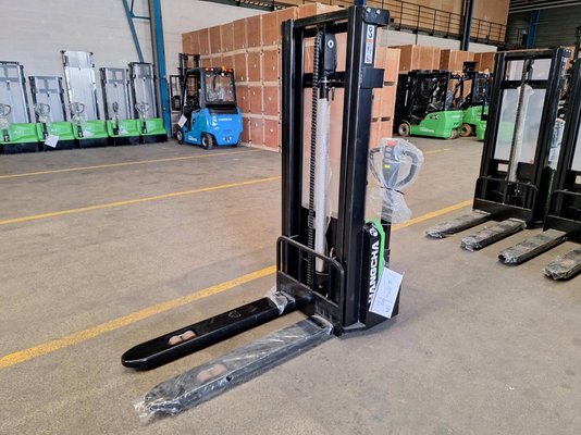 Pedestrian pallet stacker Hangcha CDD12-A2MC2-ISZ - 1