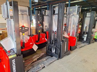Pedestrian pallet stacker Hangcha CDD16-AEC2
