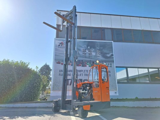 Multidirectional sideloader Hubtex DQ45D - 1