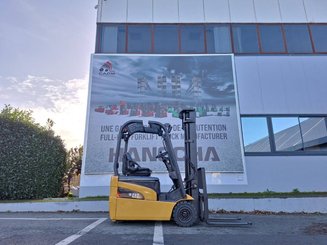 Three wheel front forklift Caterpillar EP16NT - 5