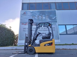 Three wheel front forklift Caterpillar EP16NT - 2