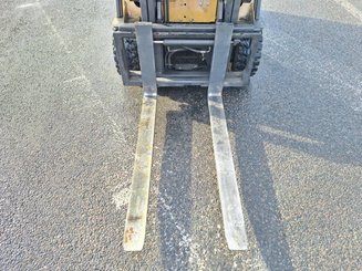 Three wheel front forklift Caterpillar EP20NT