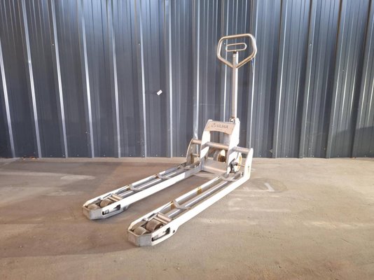 Hand pallet truck Ulma MPT15 - 1