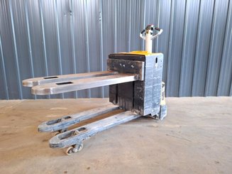 Pedestrian pallet truck Caterpillar NPP20N2E