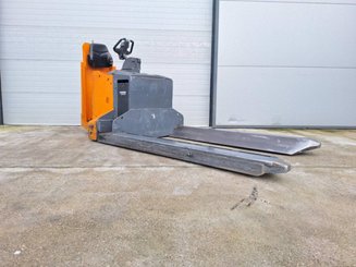 Stand-on pallet truck OMG 325P5 - 1