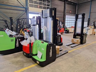 Pedestrian pallet stacker Hangcha CDD12-AC2-i 