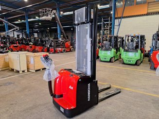 Pedestrian pallet stacker Hangcha CDD16-AC2-L 
