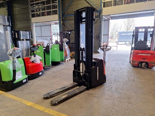 Pedestrian pallet stacker Hangcha CDD16-AC2-L  - 1