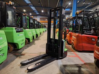 Pedestrian pallet stacker Hangcha CDD15-A2MC2-ISZ