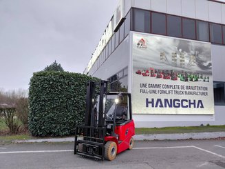 Four wheel front forklift Hangcha AE18 - 1