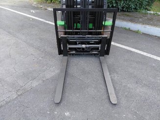 Four wheel front forklift Hangcha XC25i - 6