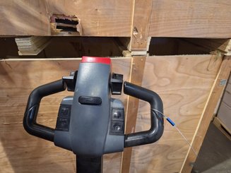 Pedestrian pallet stacker Hangcha CDD12-E