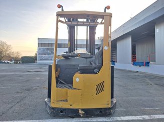 Multi-directional retractable mast reach truck Caterpillar NRM20K - 5