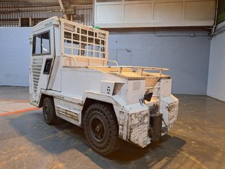Tow tractor Charlatte T135 - 5