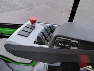 Four wheel front forklift Hangcha XC30i - 7