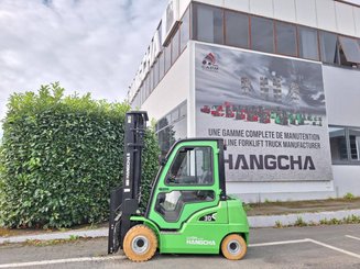 Four wheel front forklift Hangcha XC30i