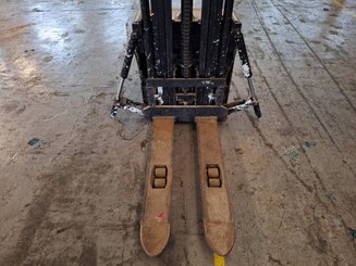 Pedestrian pallet stacker Caterpillar NSP16N2