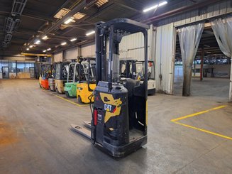 Stand-on pallet stacker Caterpillar NSR16N