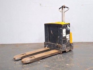 Pedestrian pallet truck Caterpillar NPP20N2E