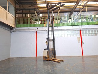Pedestrian pallet stacker Crown ES4000-1.2