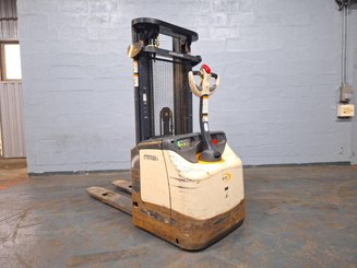 Pedestrian pallet stacker Crown ES4000-1.2 - 1